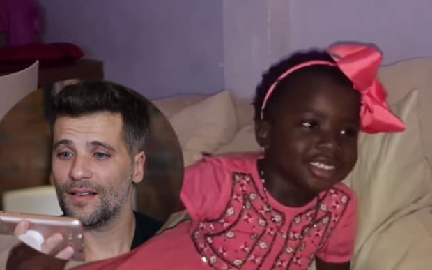 Titi grava vídeo emocionante e surpreende o ator Bruno Gagliasso