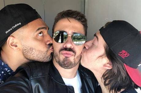 Sucesso na web, Carlinhos Maia comemora boa fase e revela entrada em programa de TV
