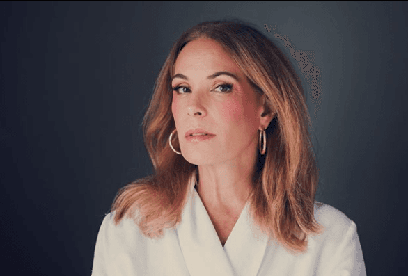 Após ser dispensada pela Globo, Carolina Ferraz pode apresentar programa em outra emissora