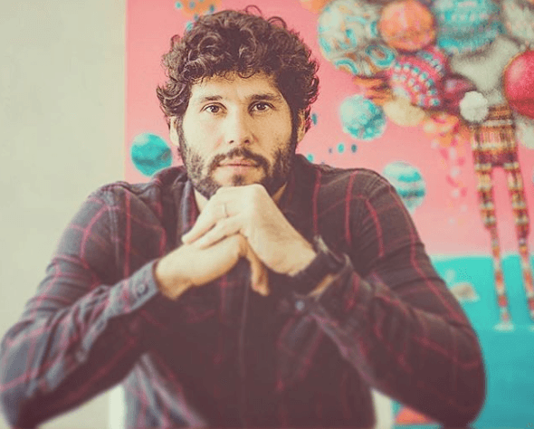 Dudu Azevedo fala sobre desafio de viver Jesus em novela bíblica da Record: "Risco de errar"