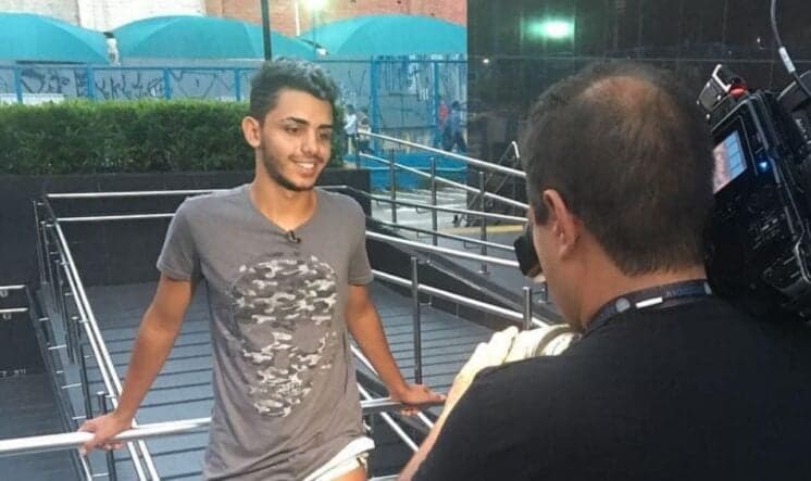 Fanático, jovem de 17 anos gasta o triplo do salário com tatuagem do rosto de Ivete Sangalo