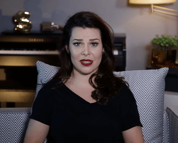 Fernanda Souza comemora sucesso de programa no Multishow, revela perrengue e conta virada na vida