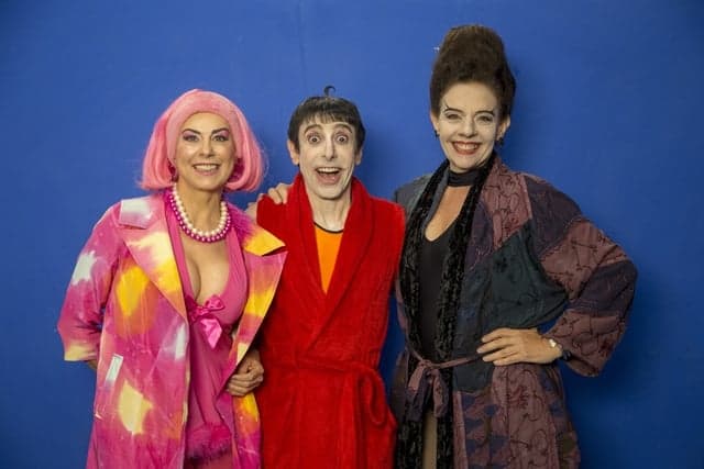 Atores revivem personagens do Castelo Rá-Tim-Bum na Globo