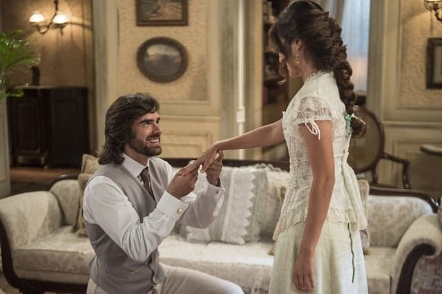 Orgulho e Paixão: Rômulo pede Cecília em casamento e o pai da noiva surpreende