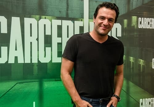 Série Carcereiros fracassa no GloboPlay e é abandonada por 75% do público que viu o 1° episódio