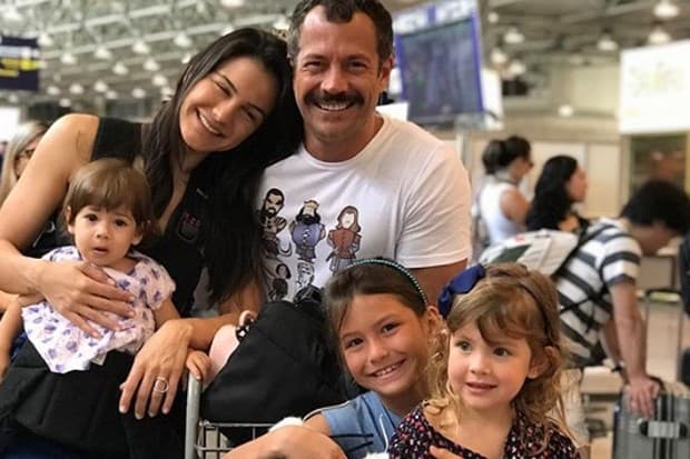 Pai de três meninas, Malvino Salvador diz se pretende aumentar a família e surpreende com resposta