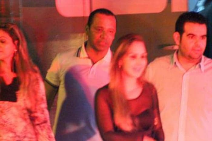 Pai de Neymar inaugura boate, local causa estresse na vizinhança e jogador se manifesta