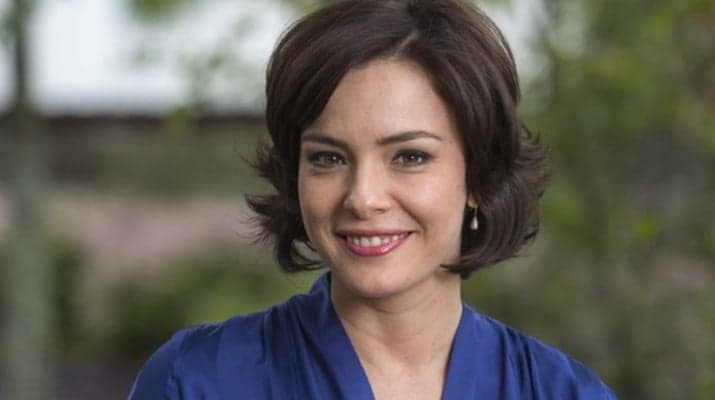 Regiane Alves viverá advogada que se une a vilão em próxima novela das 19h