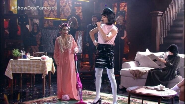 Silvero Pereira se veste de mulher, imita Freddie Mercury e repercute nas redes sociais