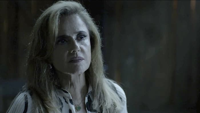 O Outro Lado do Paraíso: Sophia é ameaçada por Zé Victor e reage