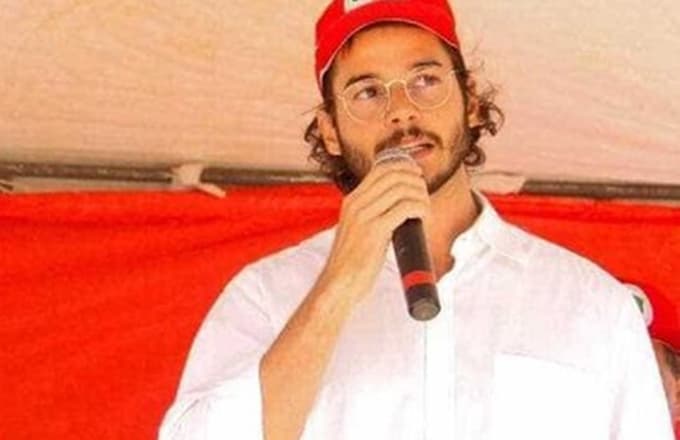 Com prisão decretada, Lula recebe apoio do namorado de Fátima Bernardes