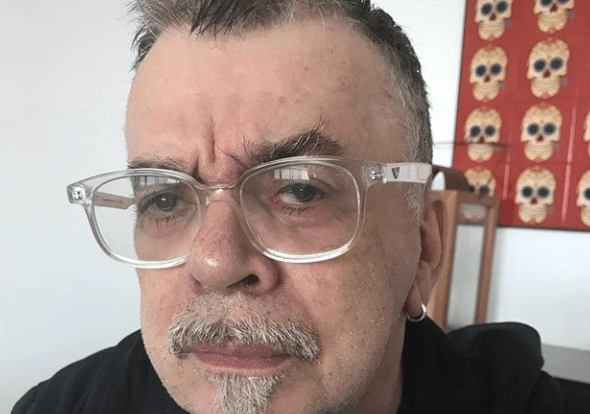 Irritado, Walcyr Carrasco desabafa nas redes sociais e reclama de grande empresa: "Chocado"