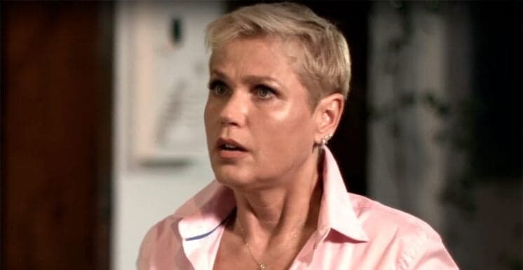 Xuxa volta a comentar polêmica em aeroporto, manda recado e dispara: "injustiçada"