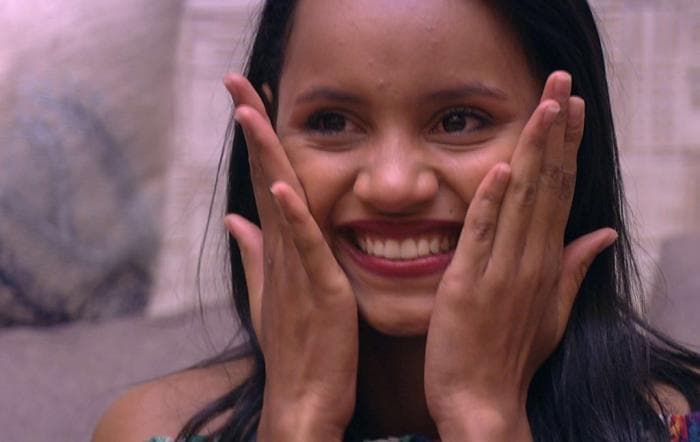 Vazam imagens de Gleici em cena na novela O Outro Lado do Paraíso; confira