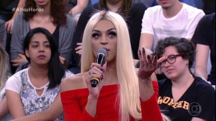 Pabllo Vittar entra no app de pegação Grindr e faz pedido aos rapazes