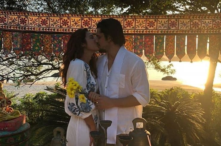 Depois de casamento surpresa, Bruno Gissoni e Yanna Lavigne aparecem juntinhos e fãs se derretem pelo casal