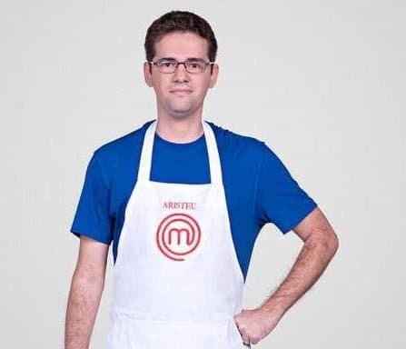Masterchef: Aristeu erra no peixe e é eliminado do programa