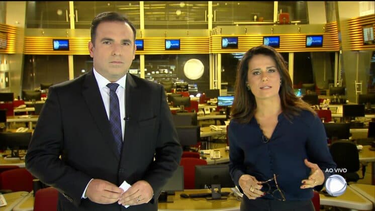 Com greve, Record dispara em audiência; confira os consolidados de domingo (27/05/18)