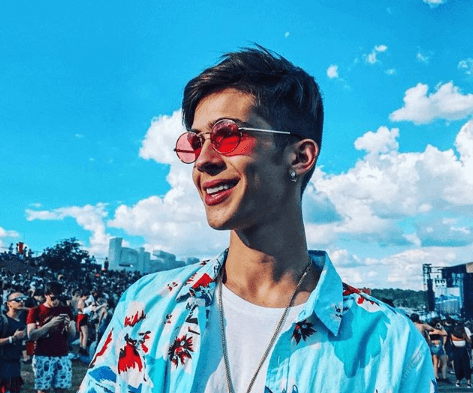 João Guilherme surge em foto com a mãe e fãs se confundem: "Pensei que fosse a namorada"