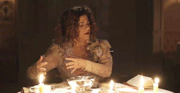 Orgulho e Paixão: Agatha recorre a forças superiores e faz simpatia para conquistar Brandão