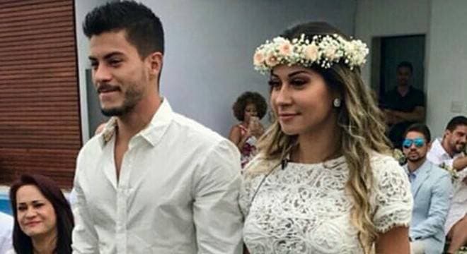 Agora sem surpresas, Arthur Aguiar e Mayra Cardi se casarão novamente