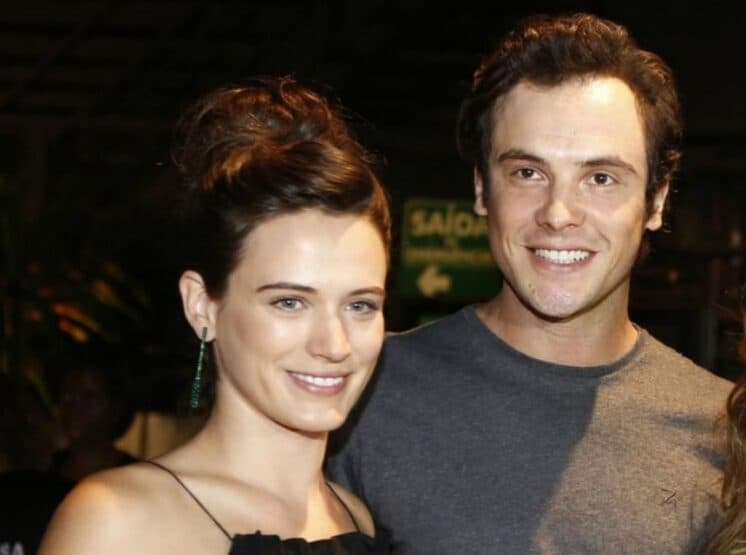 Após assumir namoro, Sérgio Guizé publica primeira declaração de amor para Bianca Bin e surpreende