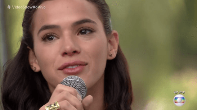Bruna Marquezine revela fotos de sua viagem missionária e faz relato emocionante
