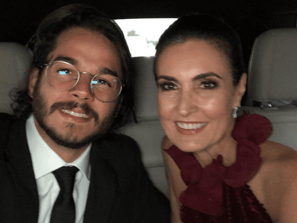 Fátima Bernardes comemora aniversário de namoro com Túlio Gadêlha e se declara