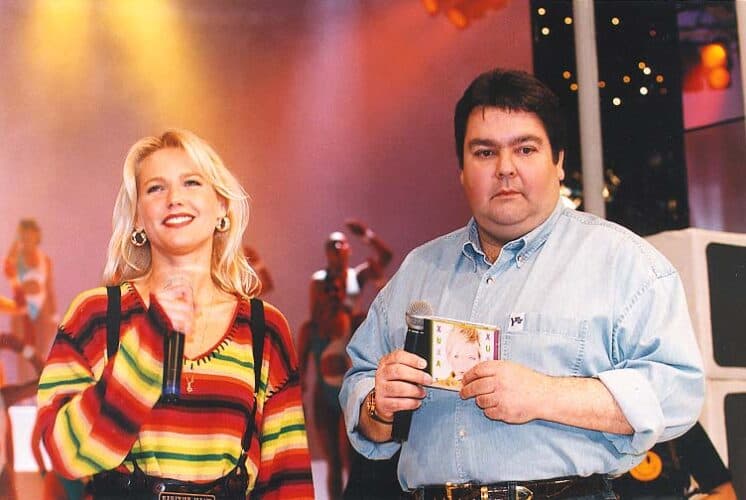Xuxa lamenta e diz que não tem mais nenhum contato com Fausto Silva