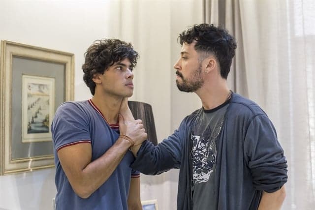 Malhação: Érico é colocado contra a parede e acaba detido