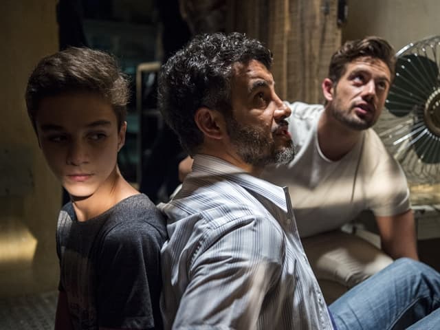 O Outro Lado do Paraíso: Renato sequestra Tomaz e aterroriza Clara; veja imagens