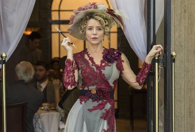 Orgulho e Paixão: Misteriosa, Josephine chega e vira alvo de Uirapuru
