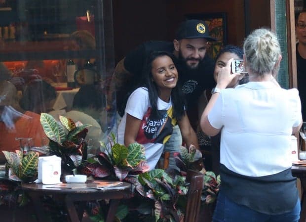 Gleici e Wagner em restaurante do Rio de Janeiro (Foto: AgNews) Gleici e Wagner em restaurante do Rio de Janeiro (Foto: AgNews)