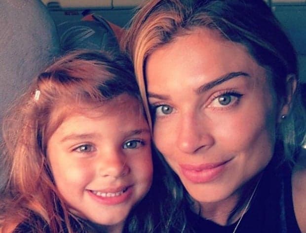 Filha de Grazi Massafera completa 6 anos e ganha declaração amorosa da mãe