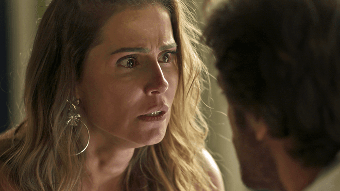 Karola (Deborah Secco) em cena de Segundo Sol (Foto: Divulgação/Globo)