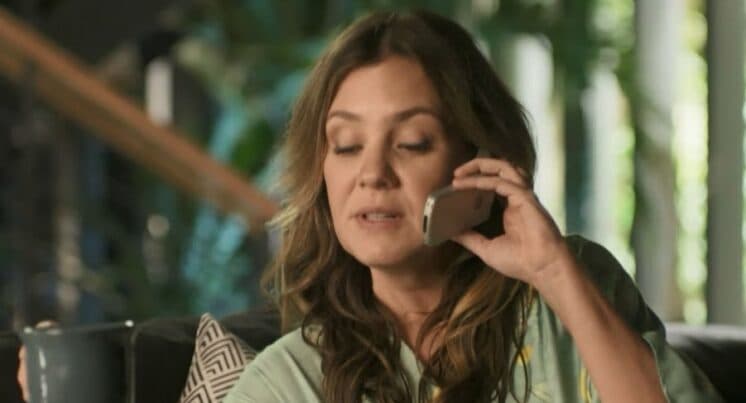 Segundo Sol: Laureta vira cafetina e "venderá" personagem de forma cruel