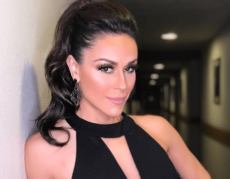 Após ganhar programa no SBT, Nadja Haddad comemora: "Tô feliz demais"