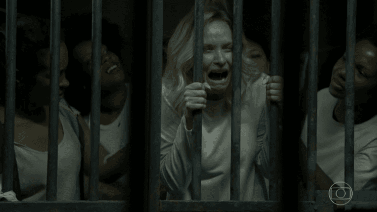 Globo é chamada de racista após colocar apenas mulheres negras na cadeia em cena de O Outro Lado do Paraíso