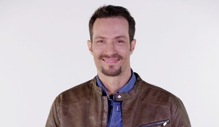 Fernando Pavão volta atrás, renova contrato com a Record e é escalado para nova novela