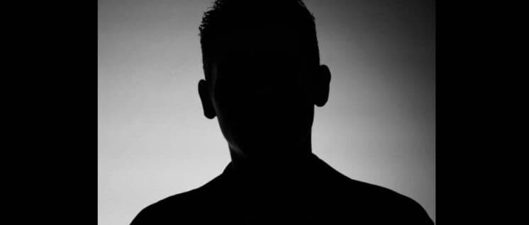 Cantor é acusado de violentar garota e a manter em cárcere privado