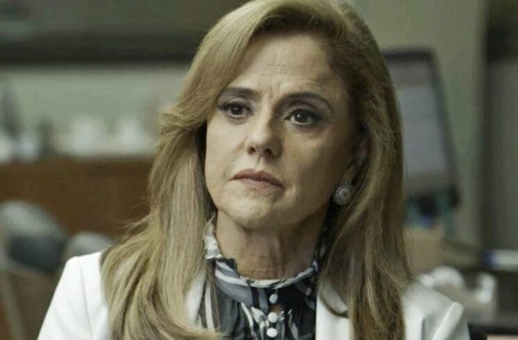 O Outro Lado do Paraíso: Em julgamento, Sophia entra em desespero após ver testemunha