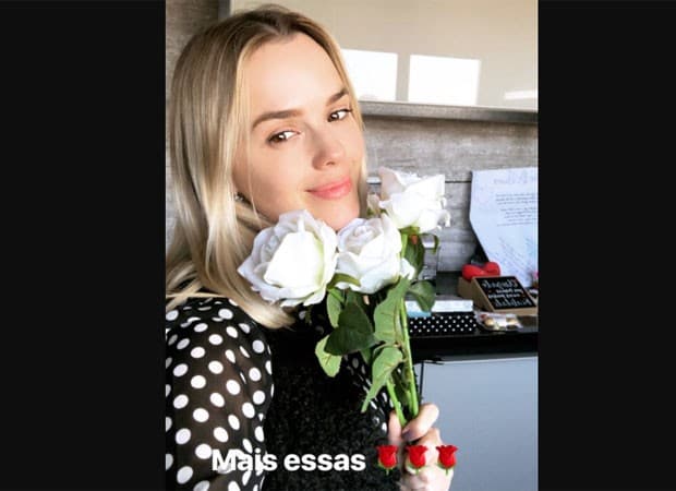Thaeme mostra mimos que recebeu dos fãs após sofrer aborto