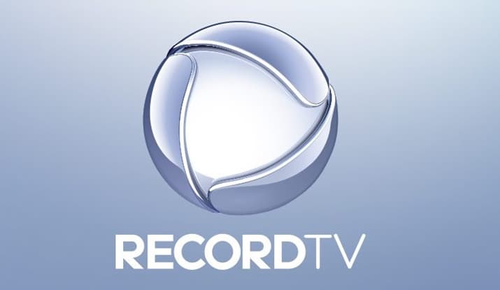 Ex-atriz global e youtuber famoso rejeitam convite da Record para o júri de novo reality musical