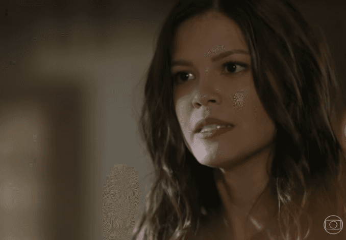 Victória Strada diz que não fez testes para substituir Isis Valverde em nova novela da Globo