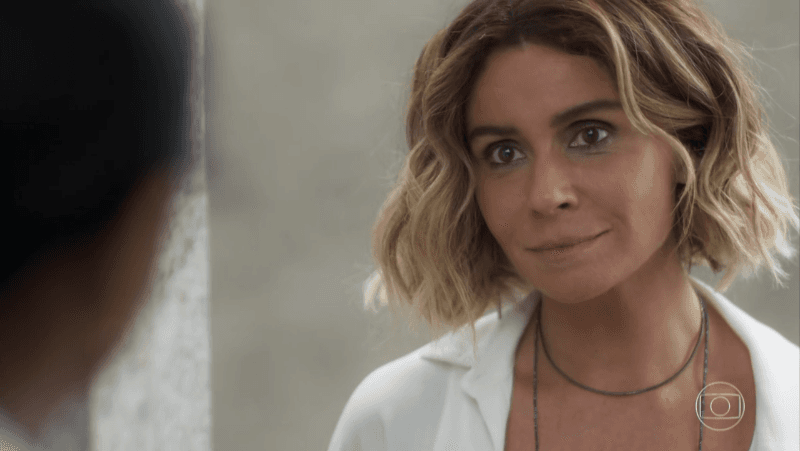 Luzia (Giovanna Antonelli) em cena de Segundo Sol (Foto: Reprodução/Globo)
