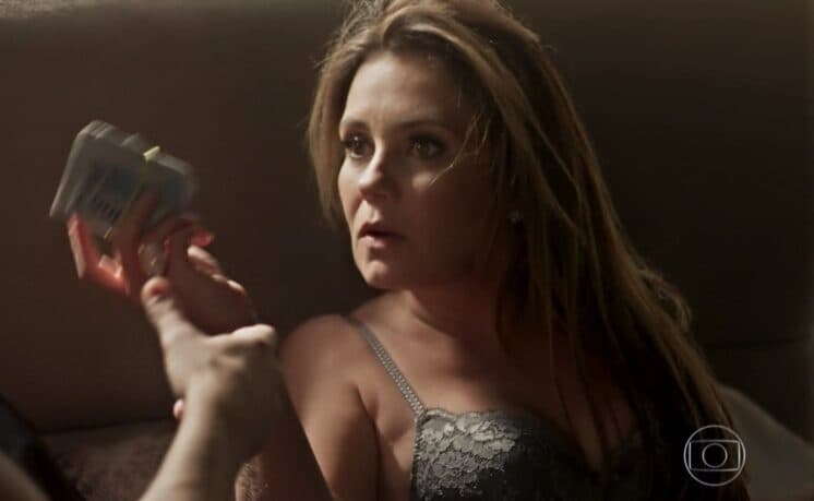 Severo se vinga de Laureta em Segundo Sol e a faz parar na cadeia
