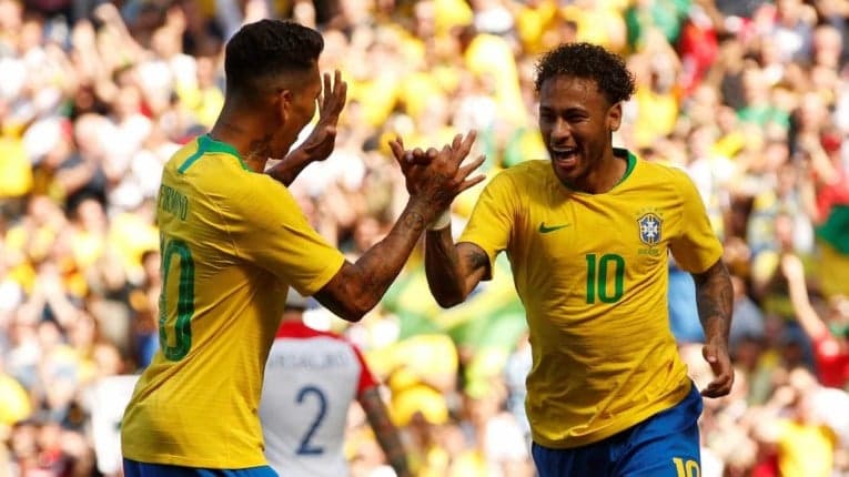 Firmino e Neymar, autores dos dois gols do Brasil contra a Croácia, em jogo transmitido pela Globo (Foto: Divulgação)
