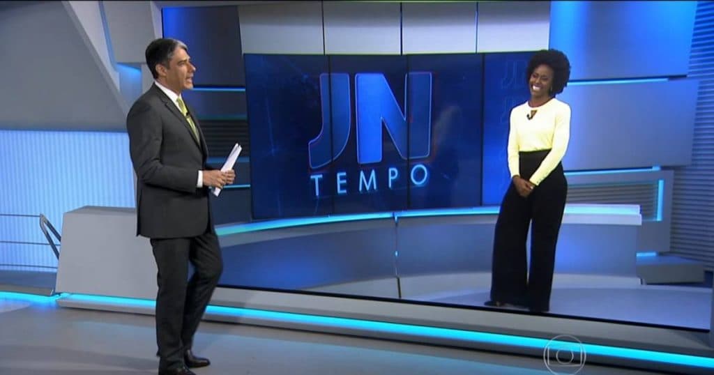 Editor chefe do Jornal Nacional, Willian Bonner festeja entrada de Maju como âncora em post emocionante
