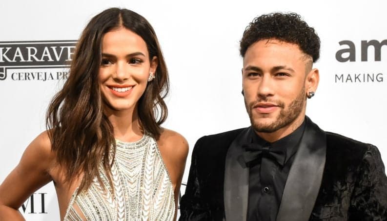 Neymar e Bruna Marquezine durante evento (Foto: Reprodução)
