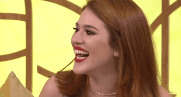 Ana Clara do BBB dá show de fofura com foto da infância no colo do Papai Noel
